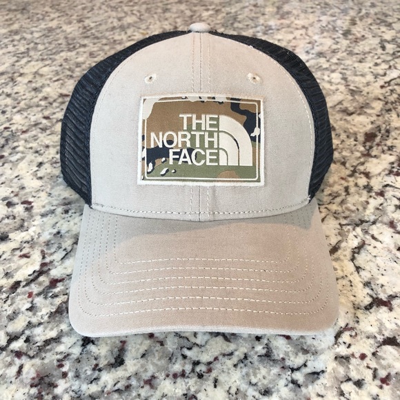 The North Face Mudder Trucker SnapBack - Picture 1 of 6